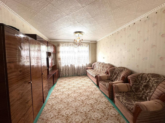 Продам трехкомнатную (3-комн.) квартиру, Солнечная ул, 15, Сосновоборск г
