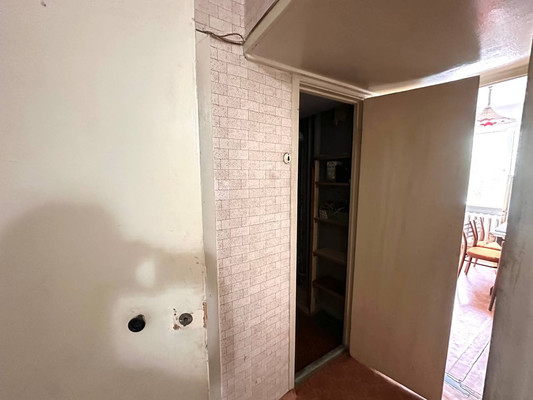Продам трехкомнатную (3-комн.) квартиру, Солнечная ул, 15, Сосновоборск г