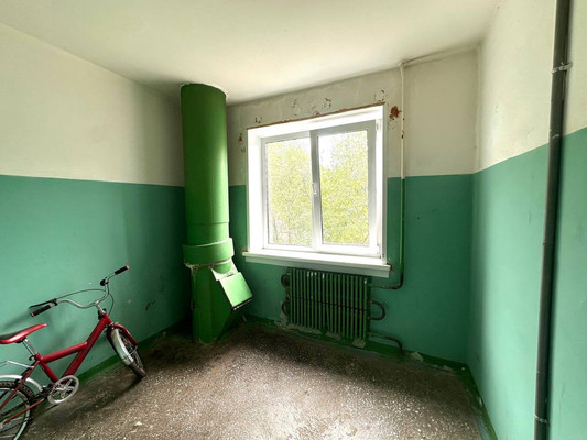 Продам трехкомнатную (3-комн.) квартиру, Солнечная ул, 15, Сосновоборск г
