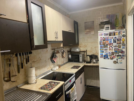 Продам трехкомнатную (3-комн.) квартиру, Казахская ул, 85к2, Ростов-на-Дону г