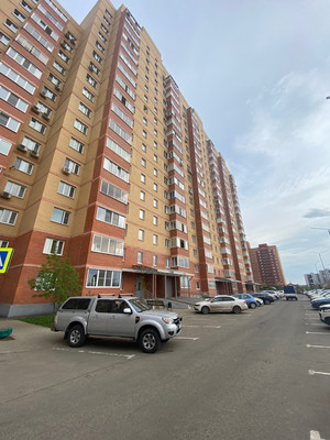 Продам двухкомнатную (2-комн.) квартиру, Молодежная ул, 27, Речицы с