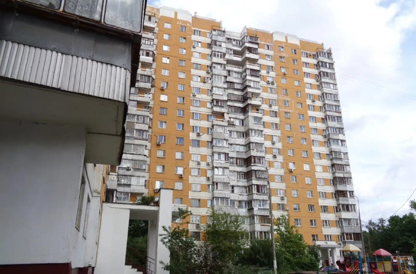 Продам однокомнатную (1-комн.) квартиру, Луганская ул, 1, Москва г
