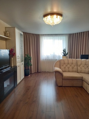 Продам многокомнатную квартиру, Пятницкая ул, 12к1, Киров г