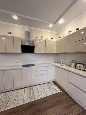 Продам трехкомнатную (3-комн.) квартиру, Водопроводная ул, 27, Киров г