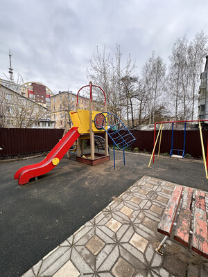 Продам трехкомнатную (3-комн.) квартиру, Водопроводная ул, 27, Киров г