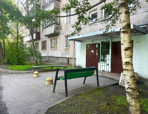 Продам однокомнатную (1-комн.) квартиру, Искровский пр-кт, 9, Санкт-Петербург г