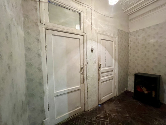 Продам 2-комн. в 8-комн. квартире, Гагаринская ул, 25, Санкт-Петербург г