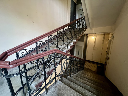 Продам 2-комн. в 8-комн. квартире, Гагаринская ул, 25, Санкт-Петербург г