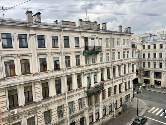 Продам 2-комн. в 8-комн. квартире, Гагаринская ул, 25, Санкт-Петербург г