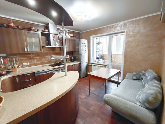 Продам трехкомнатную (3-комн.) квартиру, Мичурина ул, 27к2, Королев г