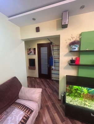 Продам трехкомнатную (3-комн.) квартиру, Таганрогская ул, 122, Ростов-на-Дону г