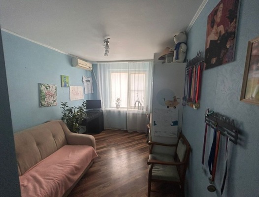 Продам трехкомнатную (3-комн.) квартиру, Таганрогская ул, 122, Ростов-на-Дону г