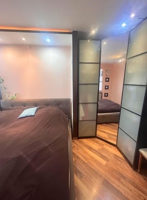 Продам трехкомнатную (3-комн.) квартиру, Таганрогская ул, 122, Ростов-на-Дону г