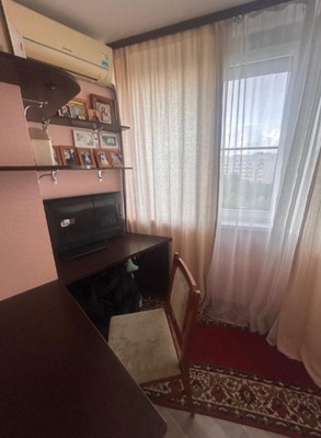 Продам трехкомнатную (3-комн.) квартиру, Таганрогская ул, 122, Ростов-на-Дону г