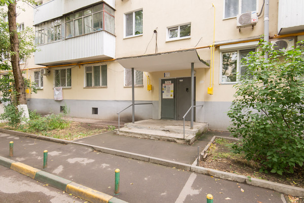 Продам трехкомнатную (3-комн.) квартиру, Северная ул, 10, Ростов-на-Дону г