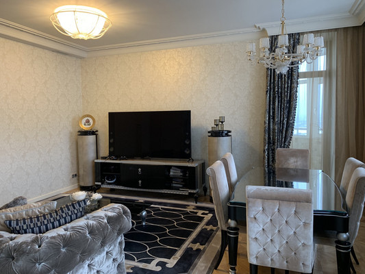 Продам трехкомнатную (3-комн.) квартиру, Маршала Катукова ул, 24к1, Москва г