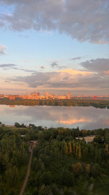 Продам трехкомнатную (3-комн.) квартиру, Маршала Катукова ул, 24к1, Москва г