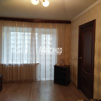 Сдам двухкомнатную (2-комн.) квартиру, Красноармейская ул, 27, Ломоносов г