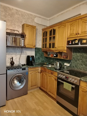 Продам двухкомнатную (2-комн.) квартиру, Беловежская ул, 83, Москва г