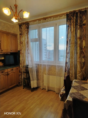 Продам двухкомнатную (2-комн.) квартиру, Беловежская ул, 83, Москва г