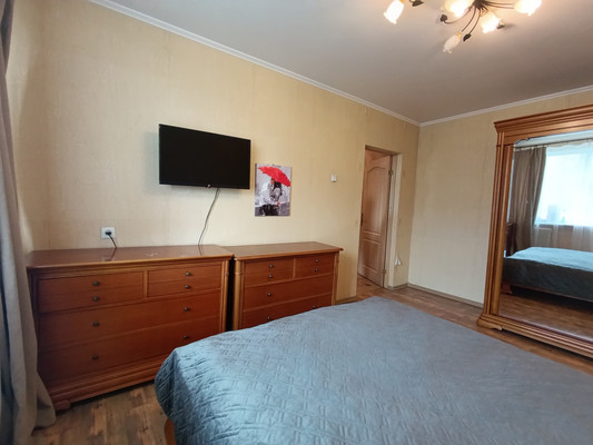 Продам двухкомнатную (2-комн.) квартиру, Красноярская ул, 3, Калининград г