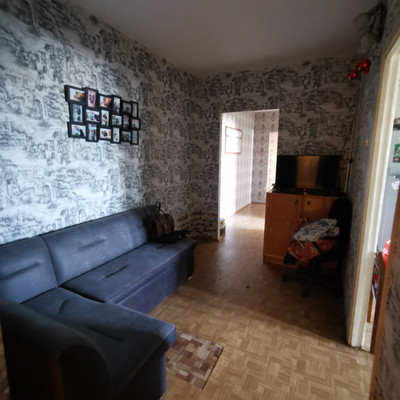 Продам трехкомнатную (3-комн.) квартиру, Планерная ул, 71к3, Санкт-Петербург г