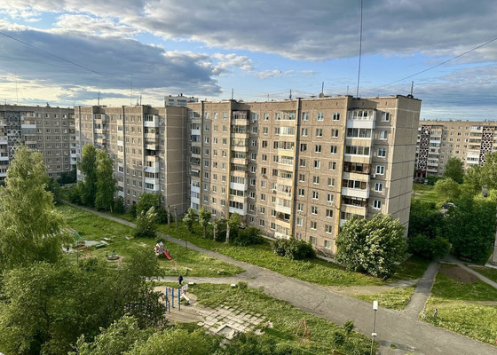 Продам многокомнатную квартиру, Зари ул, 11, Нижний Тагил г
