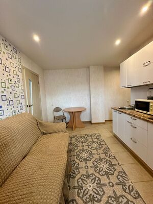 Продам однокомнатную (1-комн.) квартиру, 2-й Хлыновский пер, 1, Киров г