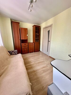 Продам однокомнатную (1-комн.) квартиру, 2-й Хлыновский пер, 1, Киров г