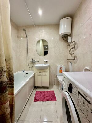 Продам однокомнатную (1-комн.) квартиру, 2-й Хлыновский пер, 1, Киров г