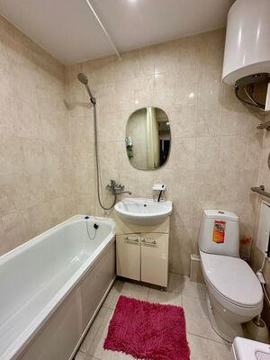 Продам однокомнатную (1-комн.) квартиру, 2-й Хлыновский пер, 1, Киров г