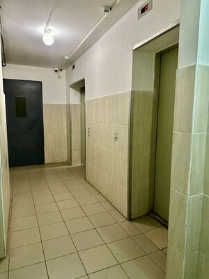 Продам однокомнатную (1-комн.) квартиру, 2-й Хлыновский пер, 1, Киров г