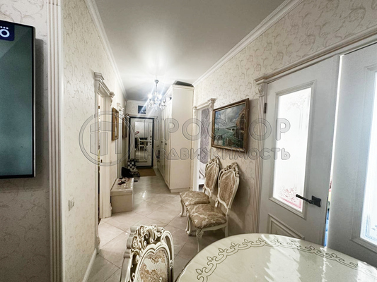 Продам двухкомнатную (2-комн.) квартиру, Космонавтов б-р, 17, Красногорск г