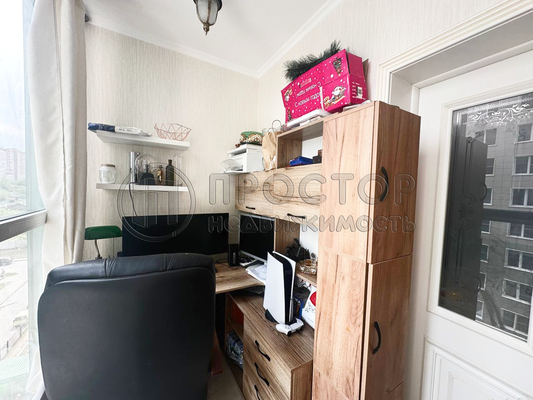Продам двухкомнатную (2-комн.) квартиру, Космонавтов б-р, 17, Красногорск г