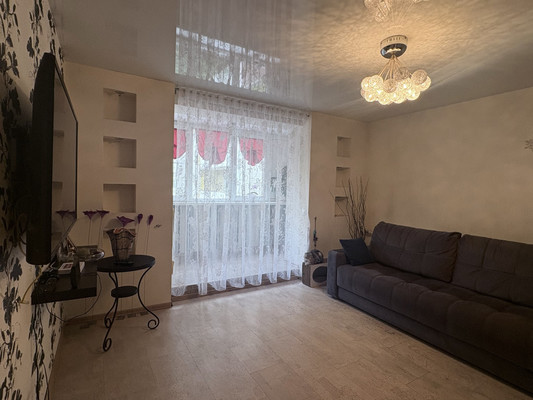 Продам трехкомнатную (3-комн.) квартиру, Ленинский пр-кт, 20а, Йошкар-Ола г