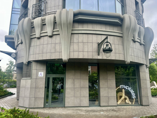 Продам трехкомнатную (3-комн.) квартиру, Ленсовета ул, 87к3, Санкт-Петербург г