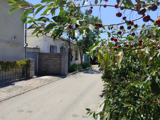 Продам таунхаус, Сиреневая ул, 18, Севастополь г, 0 км от города