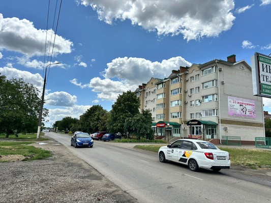 Продам торговое помещение 150,3 м2, Ленинградская ул, 165, Тихорецк г