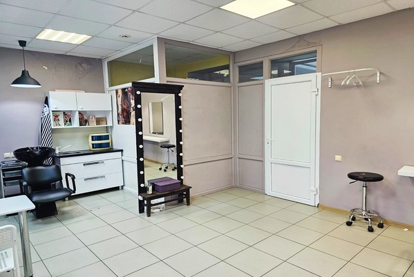 Сдам салон красоты 26 м2, Демьяна Бедного ул, 9а, Большой Исток п