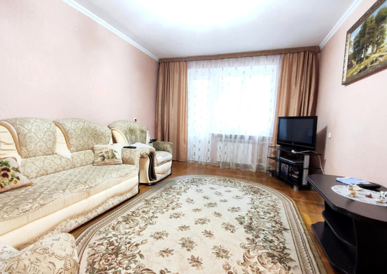 Продам двухкомнатную (2-комн.) квартиру, Ленина ул, 4, Апшеронск г