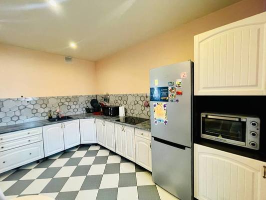 Продам двухкомнатную (2-комн.) квартиру, Трудовая ул, 6, Мытищи г