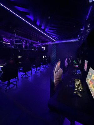 Продам торговое помещение 90 м2, Крымской весны ул, 5к7, Мирное с