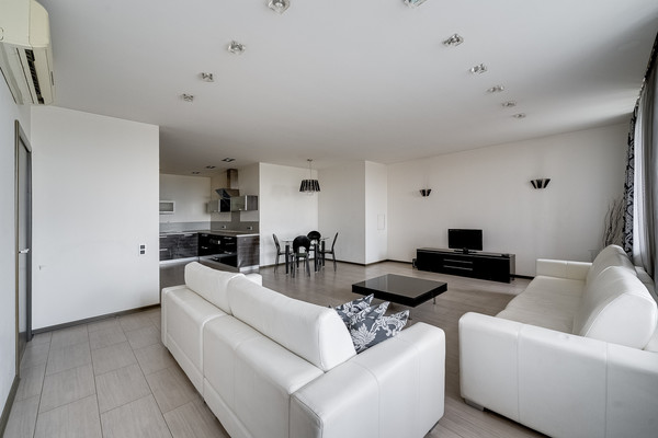 Продам двухкомнатную (2-комн.) квартиру, Можайское ш, 6к1, Москва г