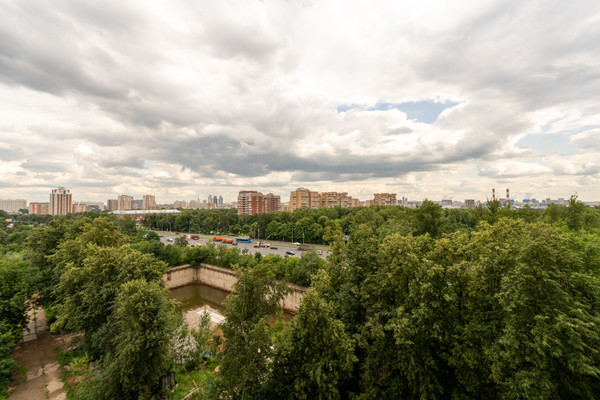 Продам двухкомнатную (2-комн.) квартиру, Можайское ш, 6к1, Москва г