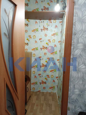 Продам двухкомнатную (2-комн.) квартиру, Водометный пер, 1, Красноярск г