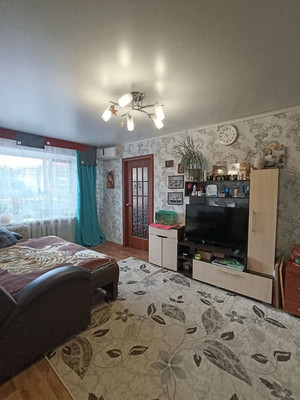 Продам трехкомнатную (3-комн.) квартиру, Карла Маркса ул, 57, Ишим г