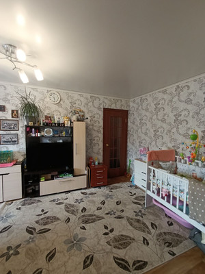 Продам трехкомнатную (3-комн.) квартиру, Карла Маркса ул, 57, Ишим г