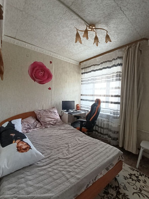 Продам трехкомнатную (3-комн.) квартиру, Карла Маркса ул, 57, Ишим г
