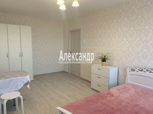 Продам комнату в 3-комн. квартире, Испытателей пр-кт, 15к1, Санкт-Петербург г