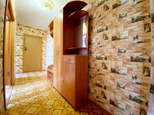 Продам трехкомнатную (3-комн.) квартиру, Еременко ул, 56/1, Ростов-на-Дону г